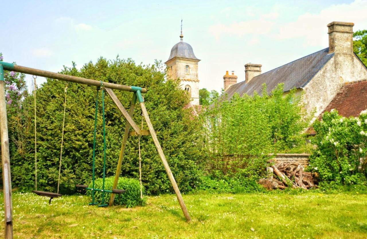 Maison Charmante A Ri Avec Jardin Et Terrasse Villa Ri Exterior photo